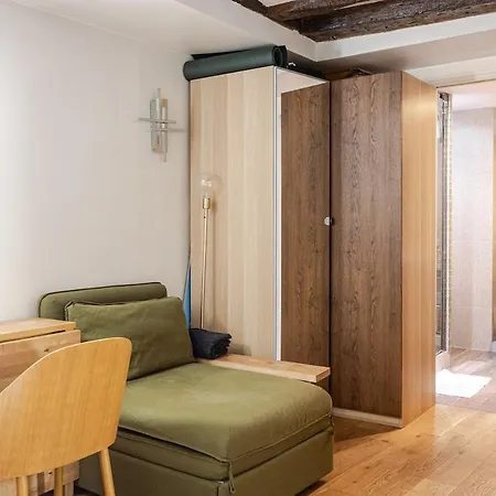Petit Maison En Plein Coeur De 9eme Appartamento Parigi